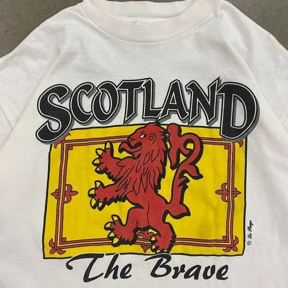 Vintage 90s Scotland The Brave Le Pays International Graphic Crest T-Shirt XL - Picture 2 of 7